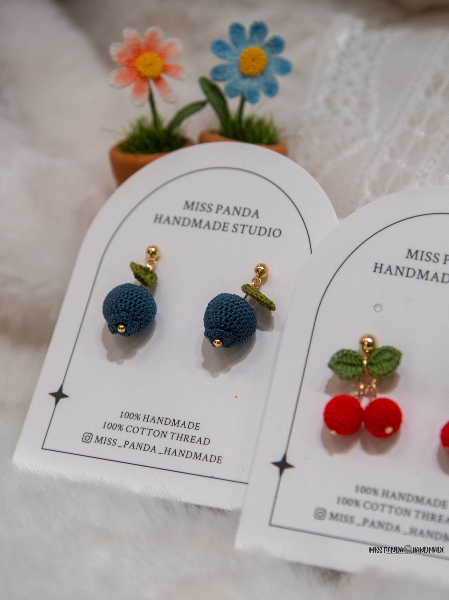 Micro Crochet Earrnigs/Blueberry