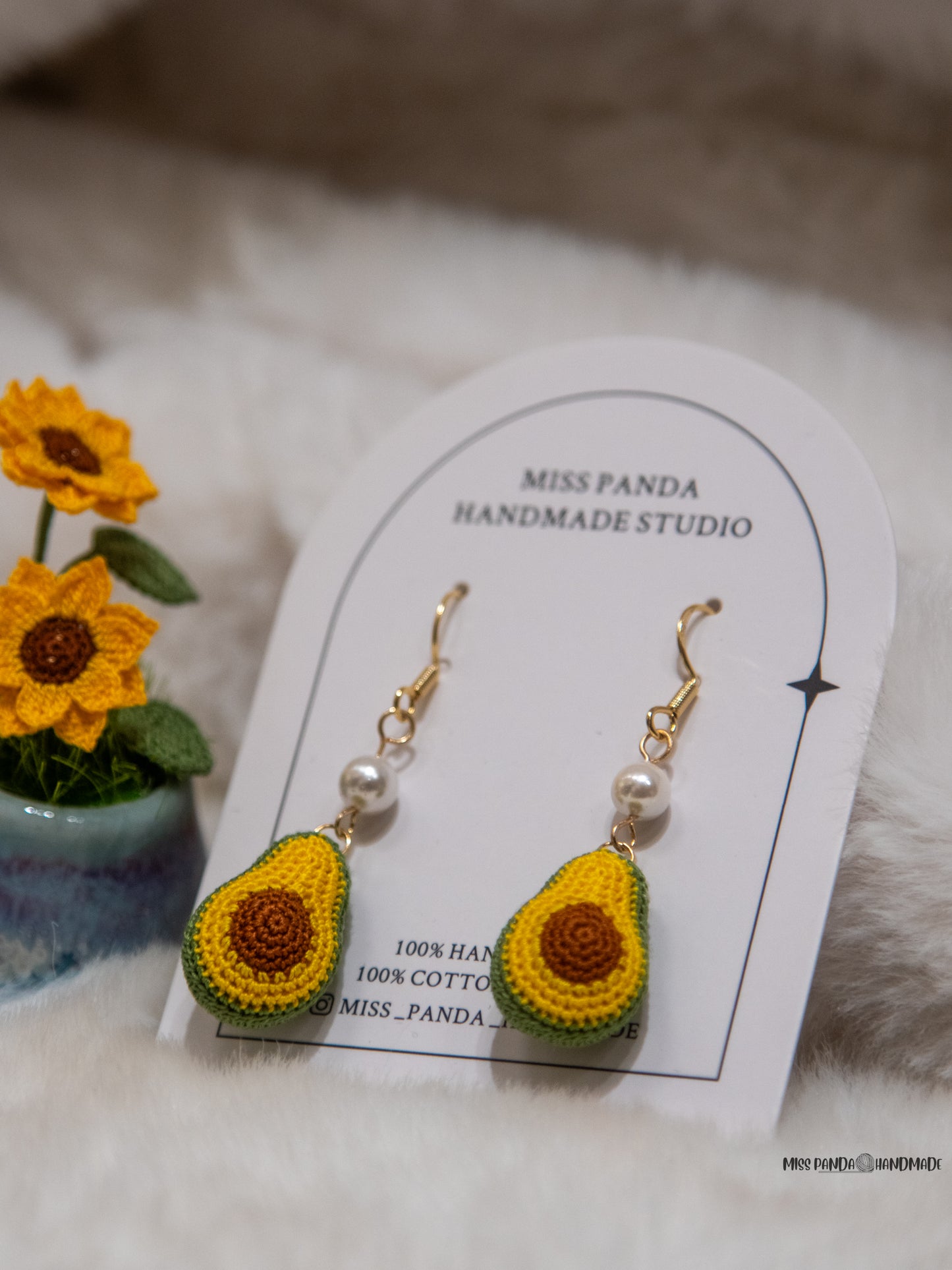 Micro Crochet Earrnigs/Avocado